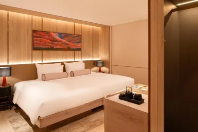 豪华大床房 — The Auberg Collection Hotel